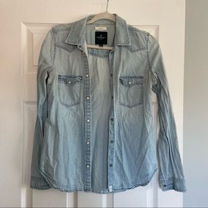 American eagle chambray shirt